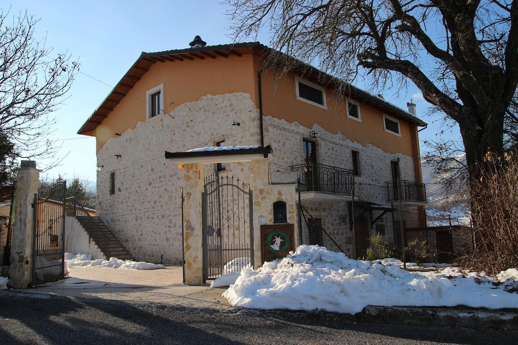 Agriturismo Capriccio Di Giove Cansano Exterior foto